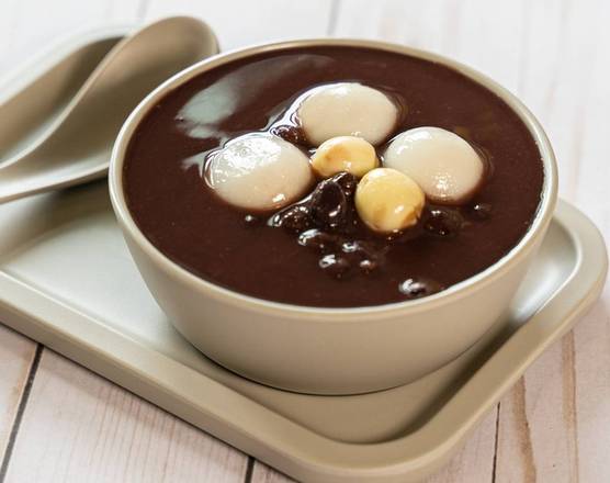 Red Bean Soup & Glutinous Rice Balls 蓮子陳皮紅豆沙湯丸